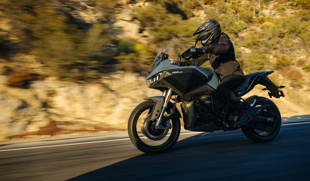 El sector de la moto y los vehículos ligeros eléctricos registra un crecimiento del 20,1% en el primer semestre